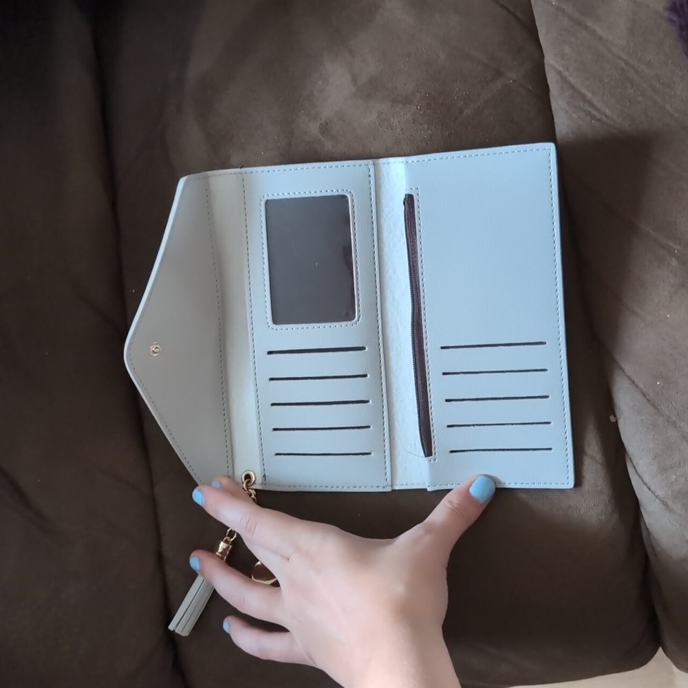2/16🎈Light Grey Wallet - Picture 2 of 3